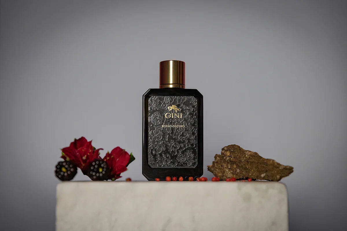 ROSSO OSCURO eau de parfum